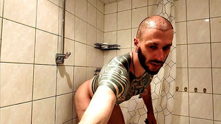 Russian man, middle-aged, showers