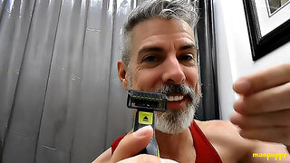 DADDY GIANT 8 - Richard Lennox Teaching You How to Shave