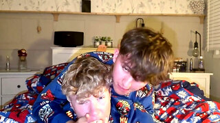 Twunk Duo Drill in Couch, Then Solo Jizz shots