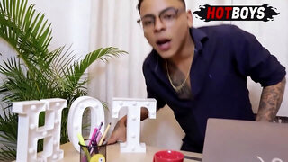 Gifted guy fucking the young guy&excl;