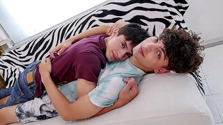 RImjobs and hot anal with Justin Host and Zayne Bright