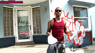 Tattooed Nubian amateur gets public banged outdoors by white top