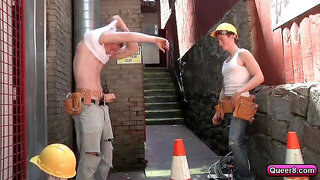 Hunk and Newbie Worker Have Sex at Work